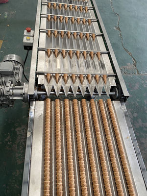 ভালো দাম 380V 16 কেজি / এইচ 135 মিমি আইসক্রিম শঙ্কু উত্পাদনের লাইন অনলাইন